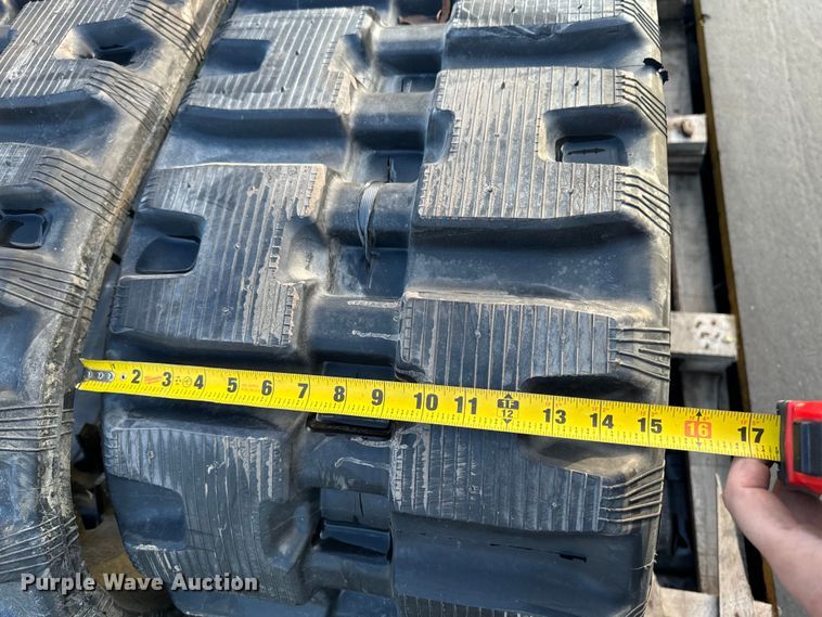 image for item EG6924 (4) Camso excavator rubber tracks