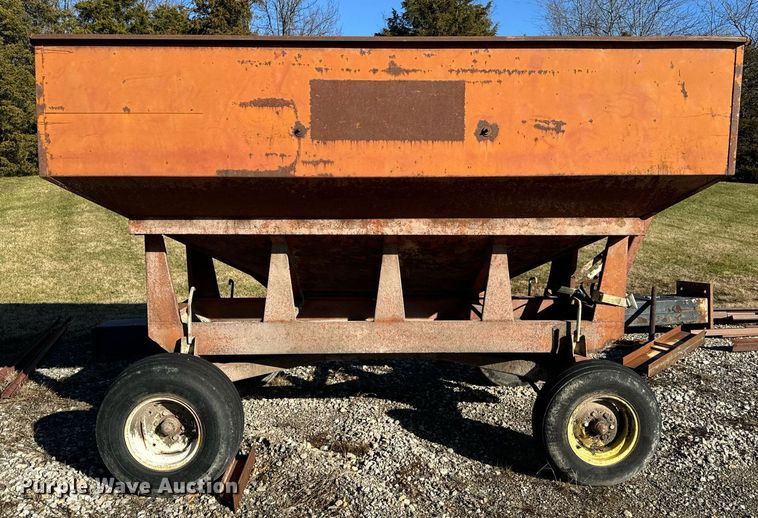 image for item EH7409 Gravity wagon