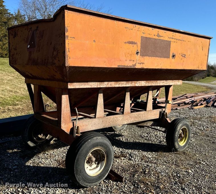 image for item EH7409 Gravity wagon