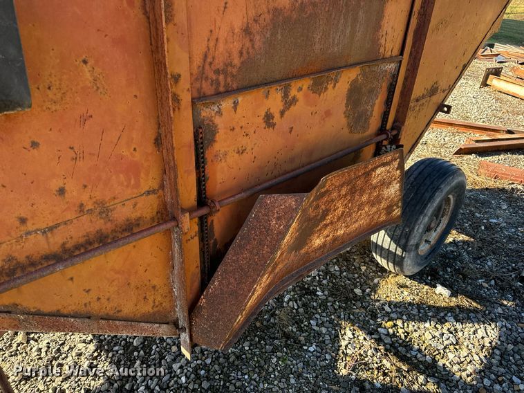 image for item EH7409 Gravity wagon