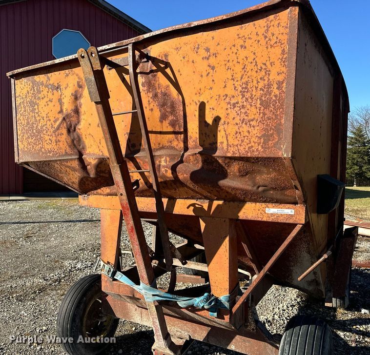 image for item EH7409 Gravity wagon