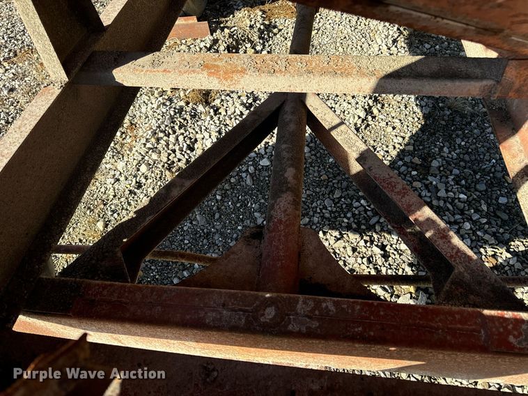 image for item EH7409 Gravity wagon