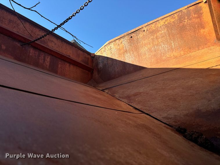 image for item EH7409 Gravity wagon