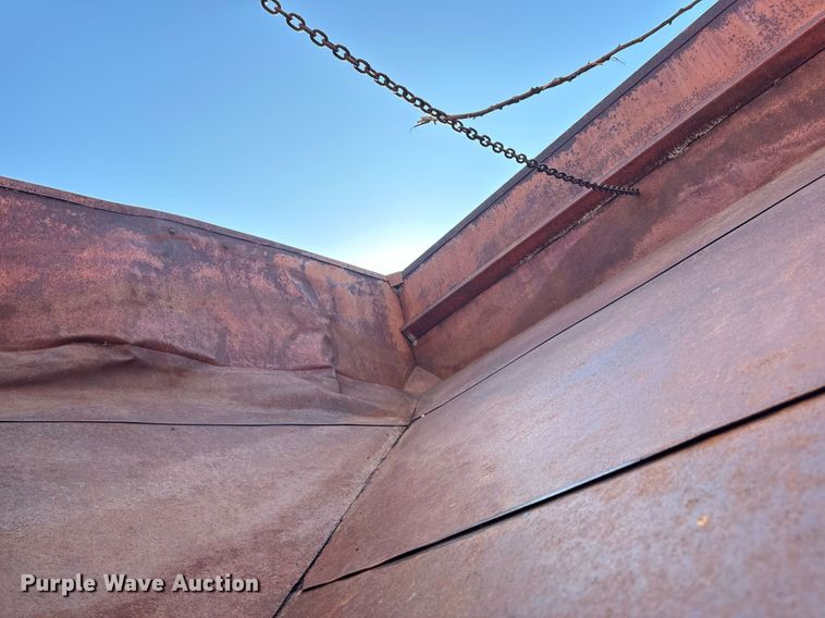 image for item EH7409 Gravity wagon