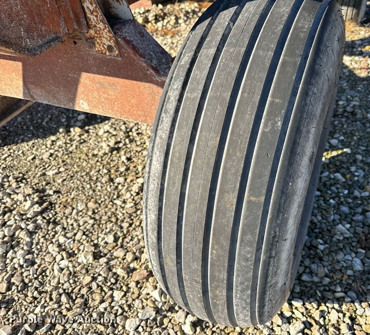 image for item EH7409 Gravity wagon