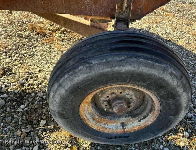 image for item EH7409 Gravity wagon