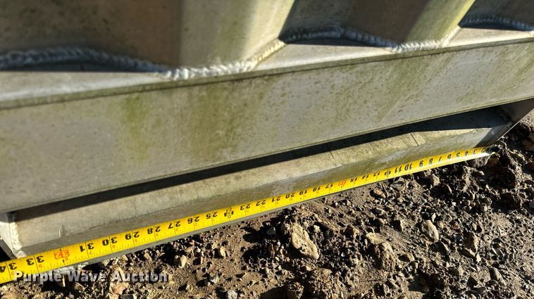 image for item EH7432 Kann end dump trailer bed