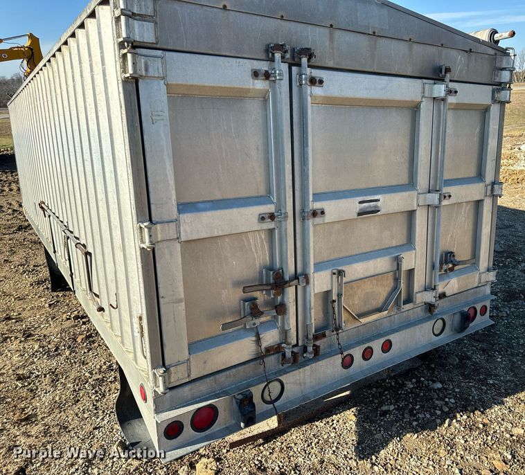 image for item EH7432 Kann end dump trailer bed