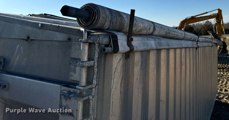 image for item EH7432 Kann end dump trailer bed