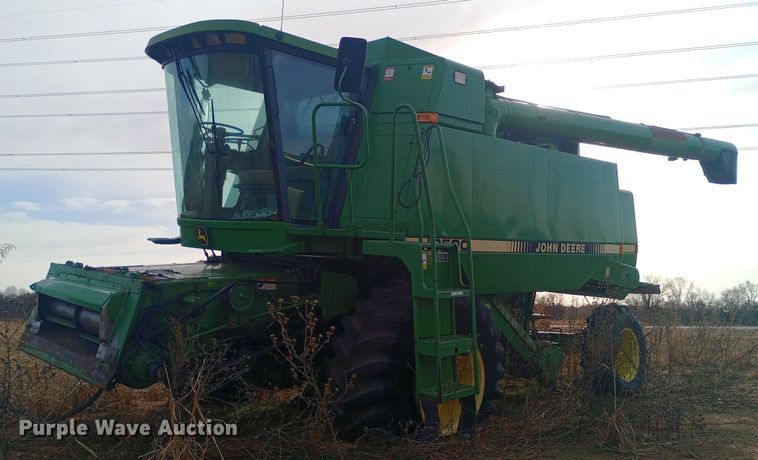 image for item EN8624 1990 John Deere 9500 combine