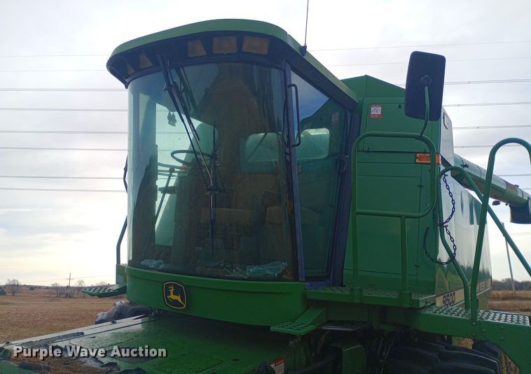 image for item EN8624 1990 John Deere 9500 combine