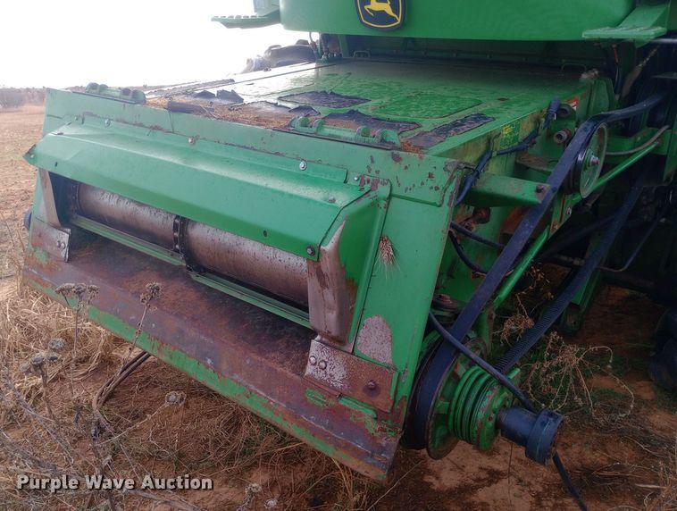 image for item EN8624 1990 John Deere 9500 combine