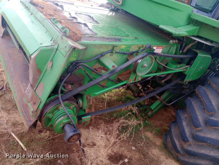 image for item EN8624 1990 John Deere 9500 combine