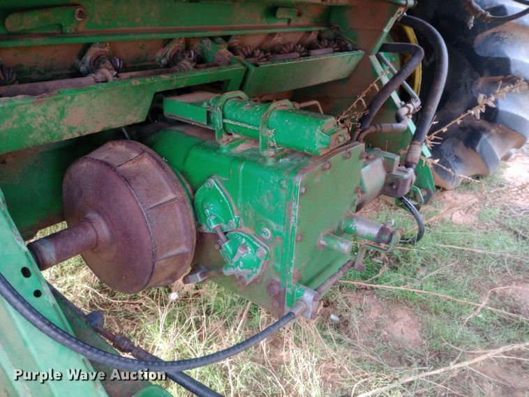 image for item EN8624 1990 John Deere 9500 combine