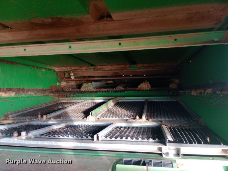 image for item EN8624 1990 John Deere 9500 combine