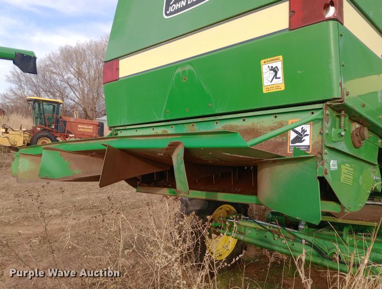 image for item EN8624 1990 John Deere 9500 combine