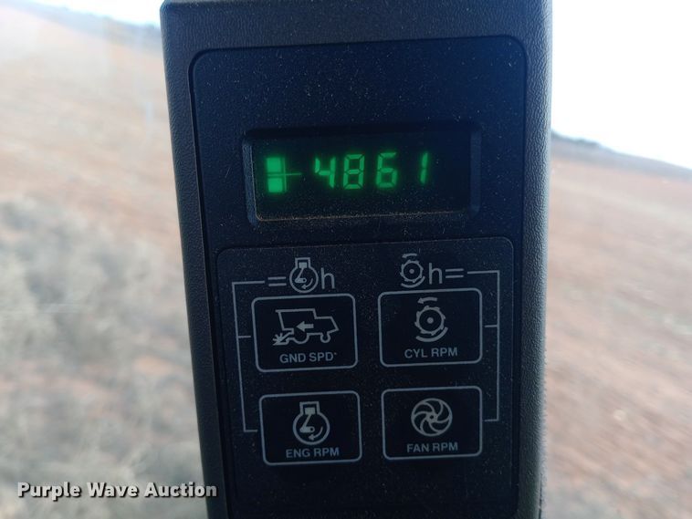 image for item EN8624 1990 John Deere 9500 combine