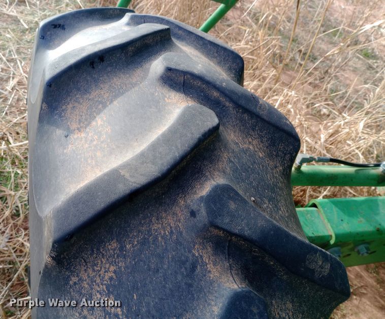 image for item EN8624 1990 John Deere 9500 combine