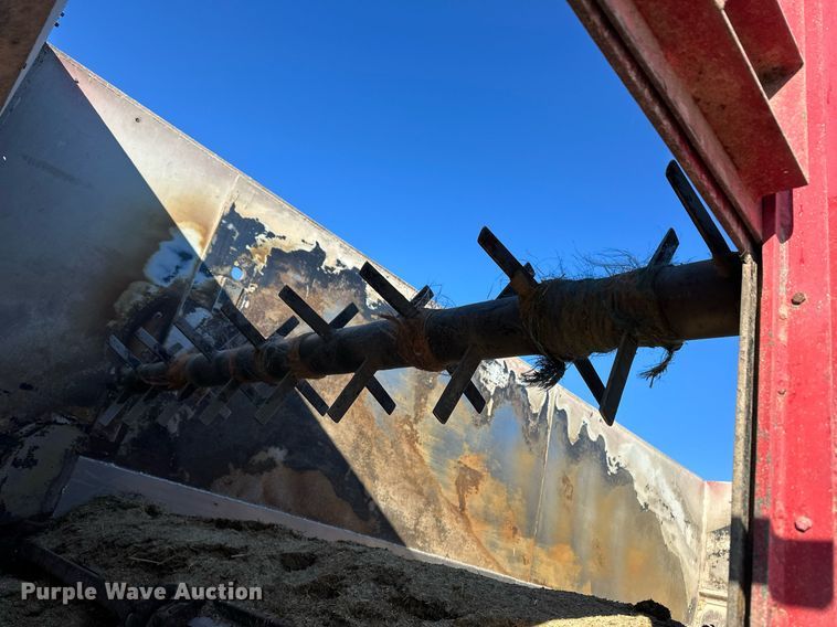 image for item ER8374 2013 Freightliner 114SD feed mixer truck 