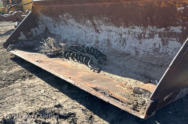 image for item ER8378 1981 John Deere 310A tractor