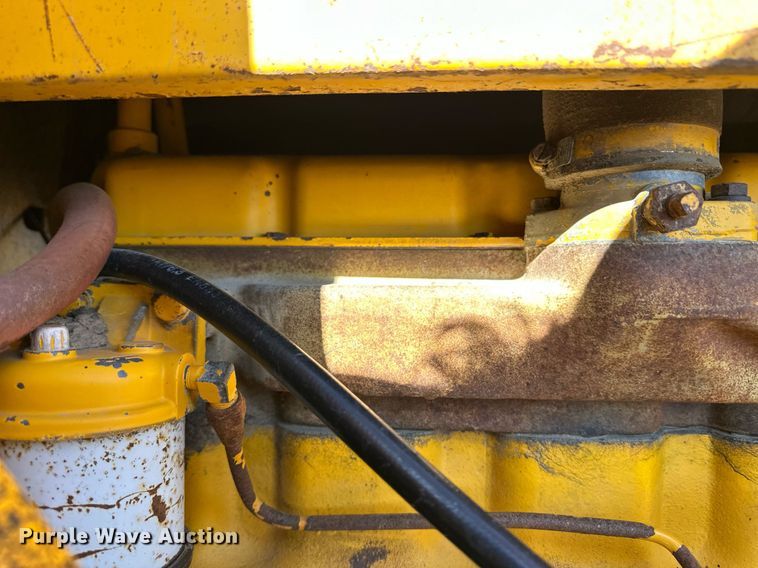 image for item ER8378 1981 John Deere 310A tractor