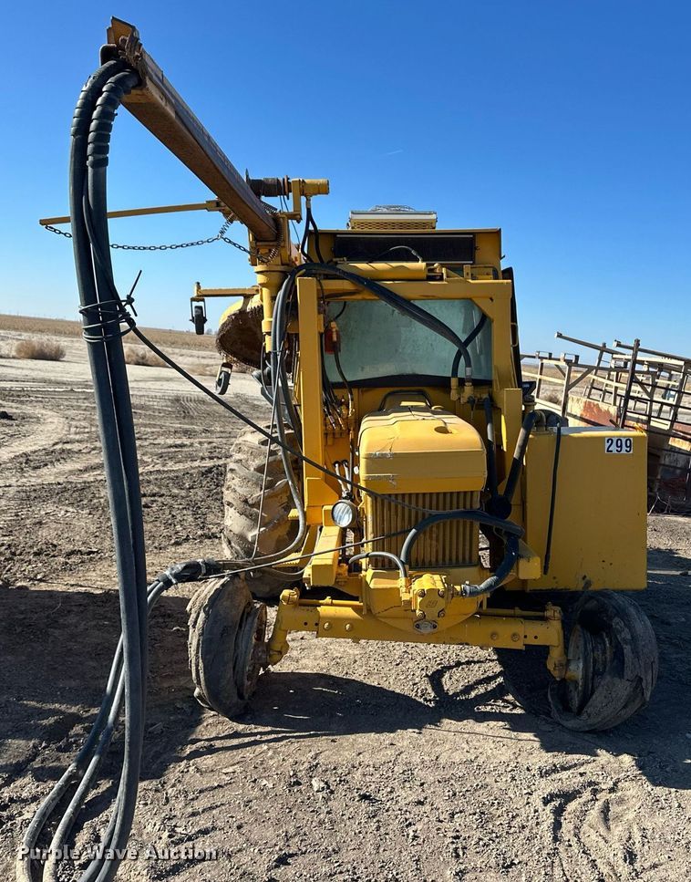 image for item ER8380 Tractor