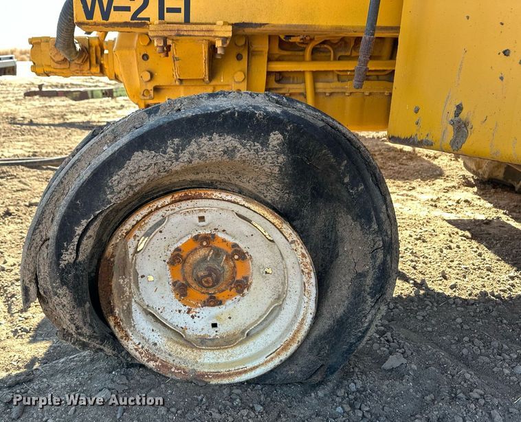 image for item ER8380 Tractor