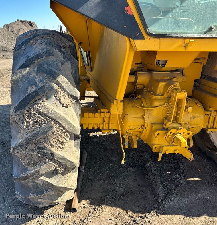 image for item ER8380 Tractor