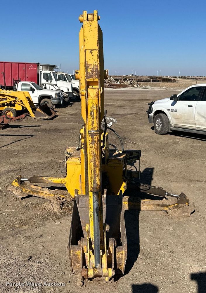 image for item ER8382 John Deere backhoe attachment