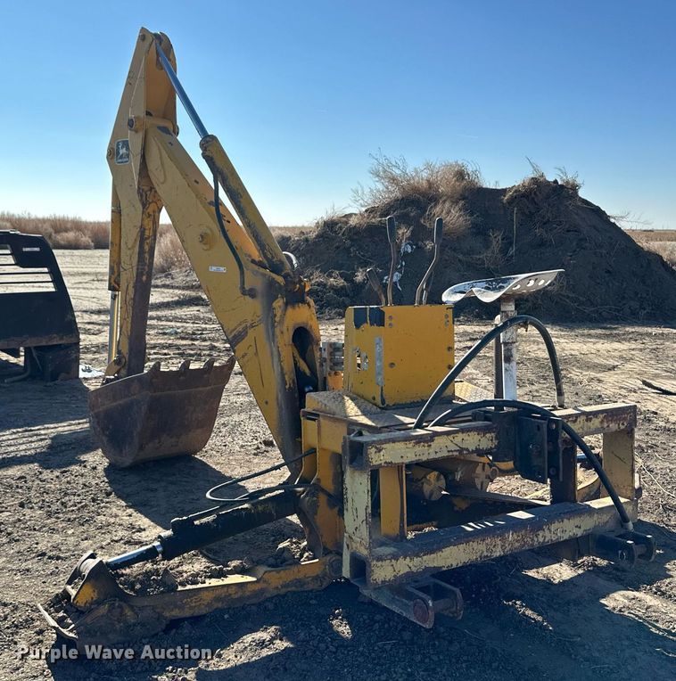 image for item ER8382 John Deere backhoe attachment