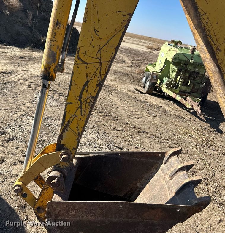 image for item ER8382 John Deere backhoe attachment