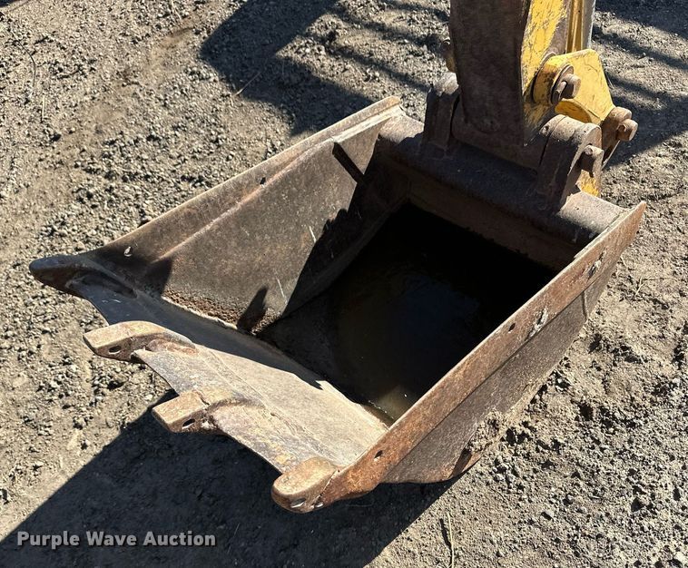 image for item ER8382 John Deere backhoe attachment