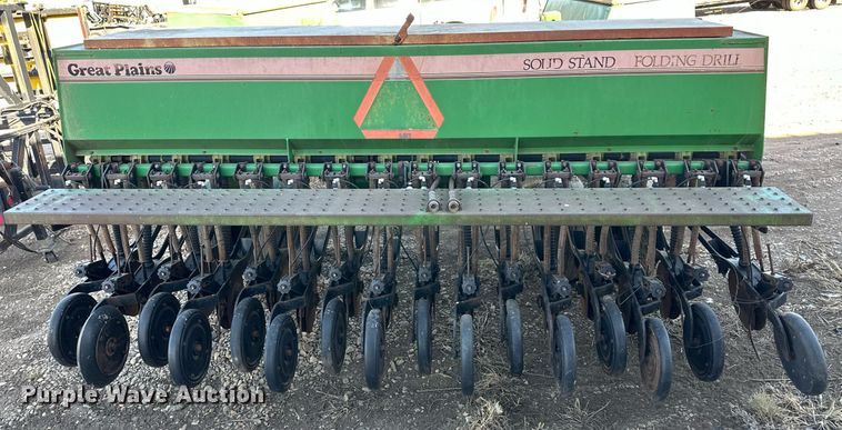 image for item ER8529 Great Plains Solid Stand 30 grain drill