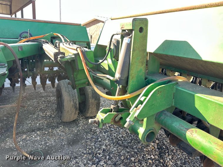 image for item ER8529 Great Plains Solid Stand 30 grain drill