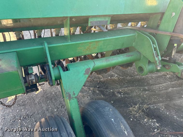 image for item ER8529 Great Plains Solid Stand 30 grain drill