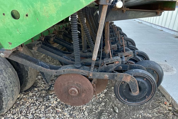 image for item ER8529 Great Plains Solid Stand 30 grain drill