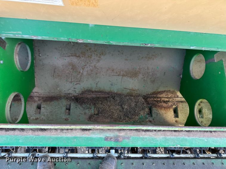 image for item ER8529 Great Plains Solid Stand 30 grain drill