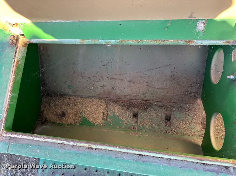 image for item ER8529 Great Plains Solid Stand 30 grain drill