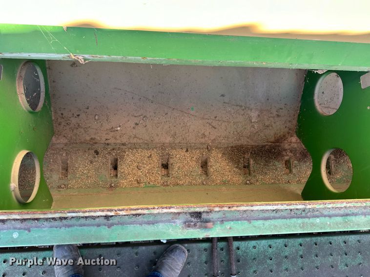 image for item ER8529 Great Plains Solid Stand 30 grain drill