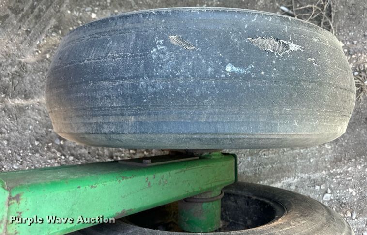 image for item ER8529 Great Plains Solid Stand 30 grain drill