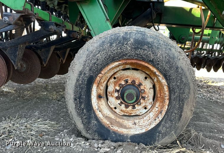 image for item ER8529 Great Plains Solid Stand 30 grain drill