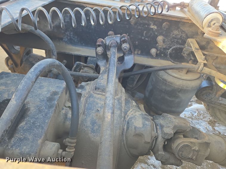 image for item DT7020 2011 International Prostar Premium truck