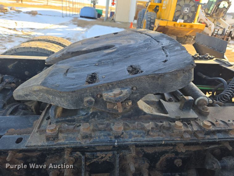 image for item DT7020 2011 International Prostar Premium truck