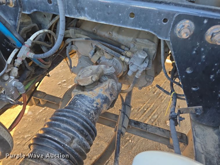 image for item DT7020 2011 International Prostar Premium truck