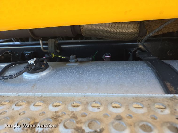 image for item DT7020 2011 International Prostar Premium truck