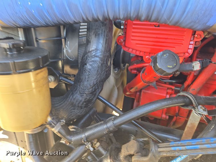 image for item DT7020 2011 International Prostar Premium truck