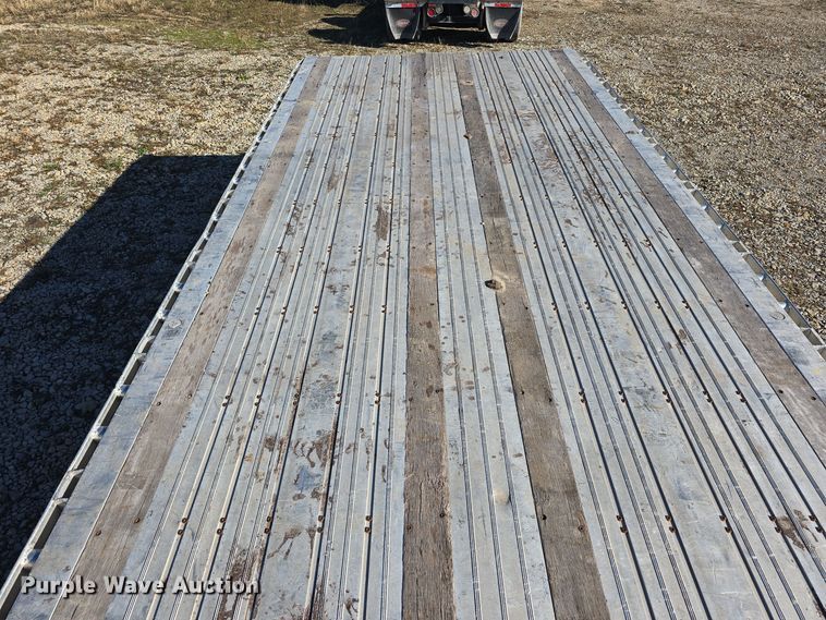 image for item DV0000 2016 Wilson Trailer Sales Inc. AF-1080 flatbed trailer