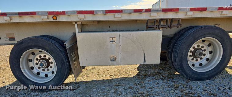 image for item DV0000 2016 Wilson Trailer Sales Inc. AF-1080 flatbed trailer