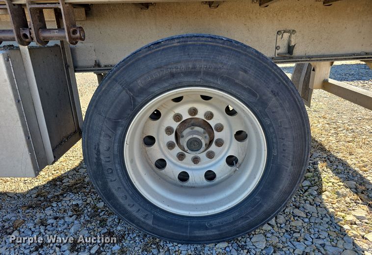 image for item DV0000 2016 Wilson Trailer Sales Inc. AF-1080 flatbed trailer