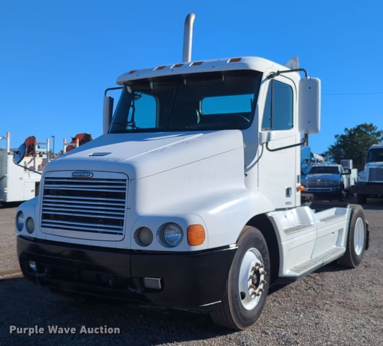 image for item EG2266 2002 Freightliner Century Class ST semi truck